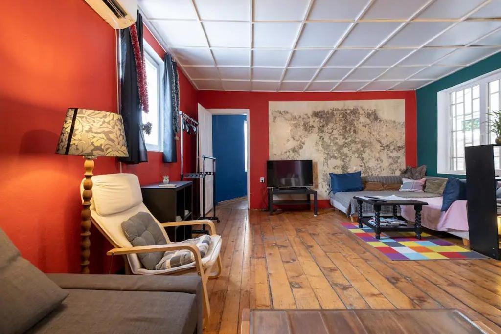 Cool Apartment *